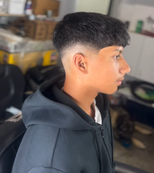 Low fade haircut by RDCutz